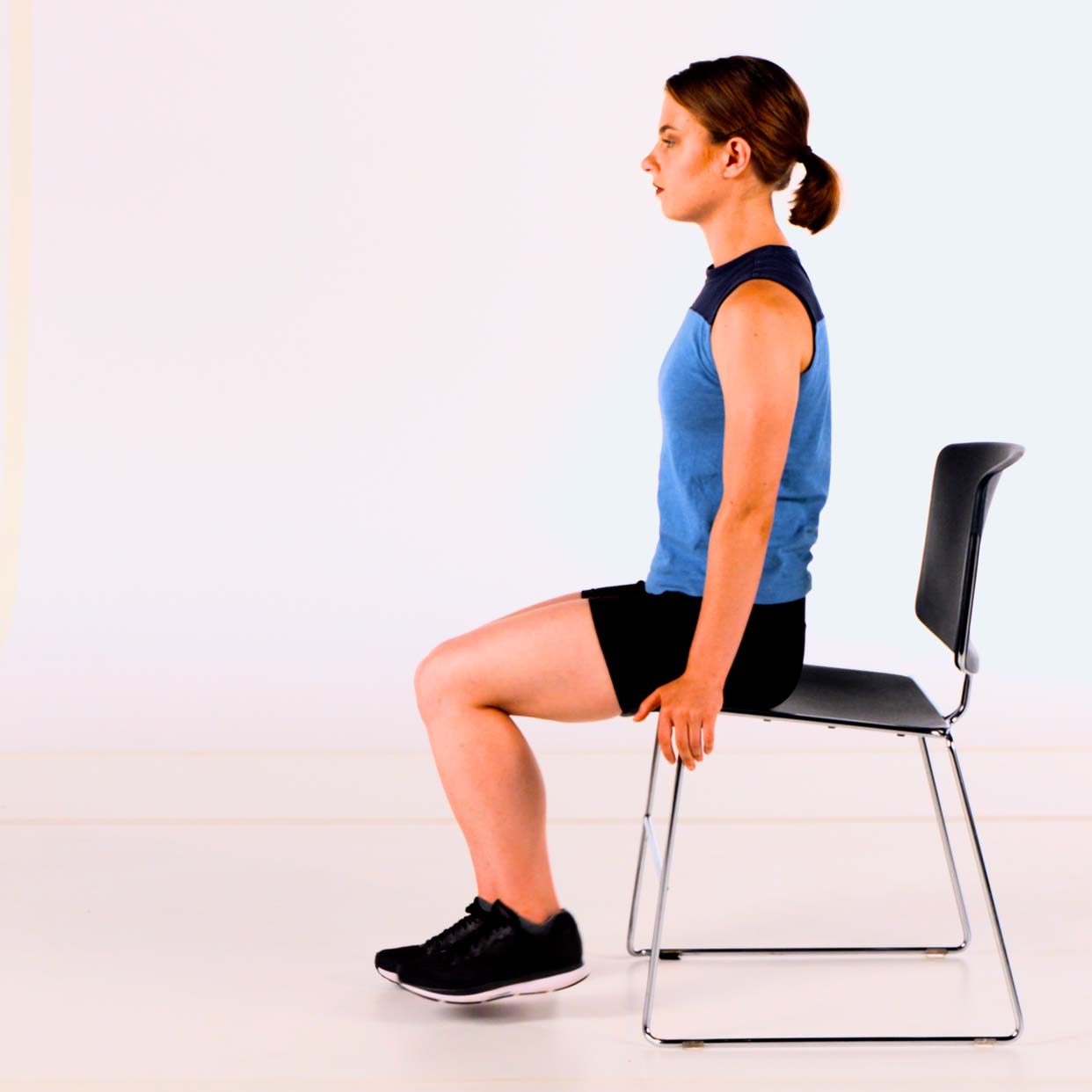 Seated Knee Flexion & Extension 1